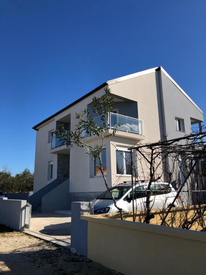 Apartments Villa Prima プリヴラカ エクステリア 写真